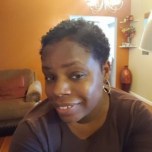 Meet your Posher, Adriane